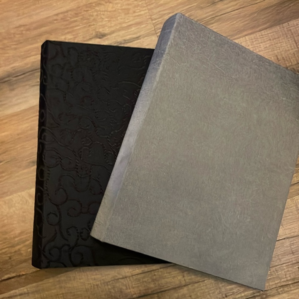 2 photo albums